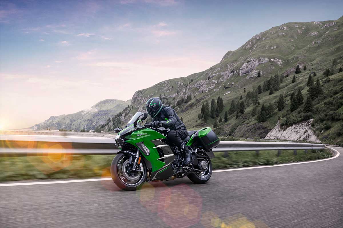 バイク用 フレームスライダー に適用するカワサキ用ニンジャ用