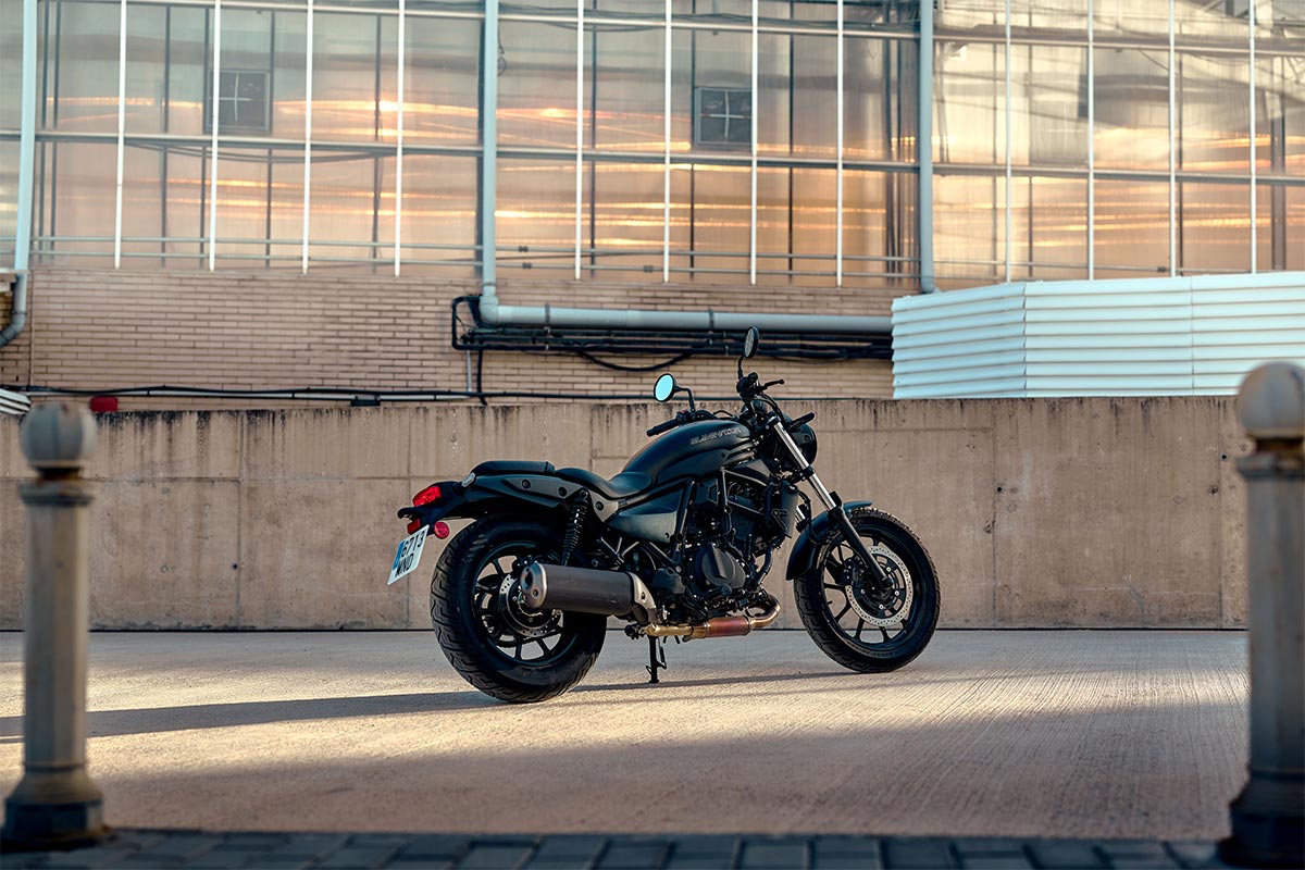 2026 ELIMINATOR モーターサイクル |株式会社カワサキモータースジャパン