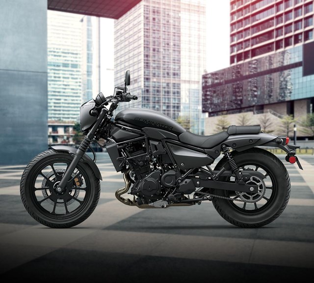 Image of 2027 ELIMINATOR SE in action