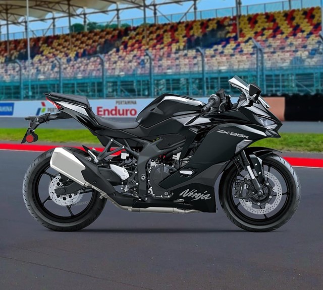 Image of 2027 Ninja ZX-25R SE in action