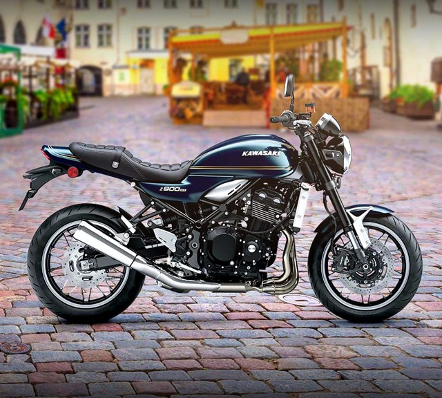 Image of 2027 Z900RS in action