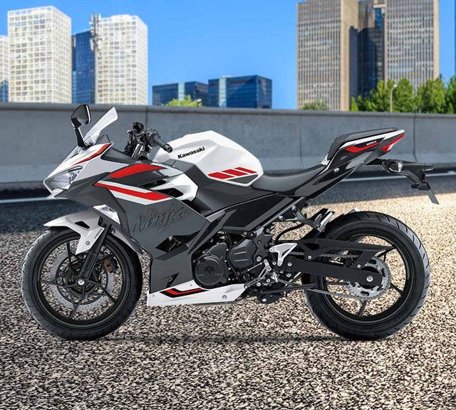 Image of 2027 Ninja 250 in action