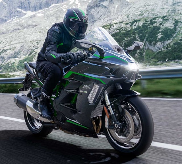 Image of 2027 Ninja H2 SX SE in action