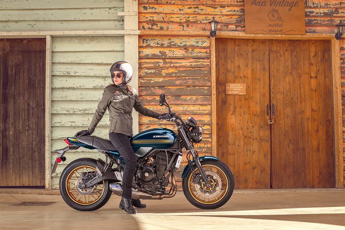2027 Z650RS