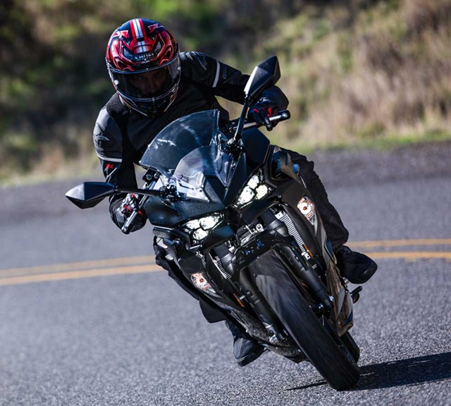 Image of 2027 Ninja 500 in action