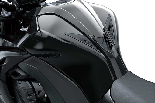 2027 Z1100