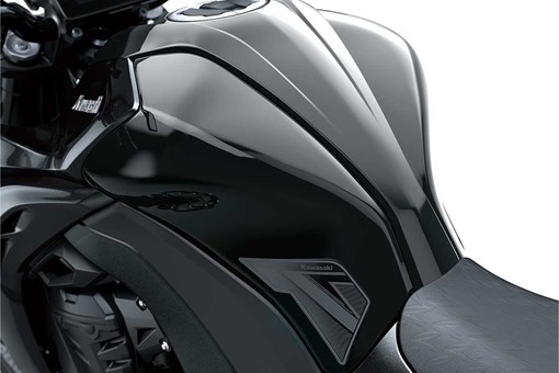 2027 Z1100