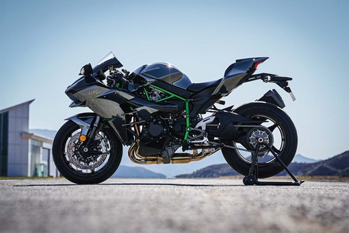 2027 Ninja H2 CARBON