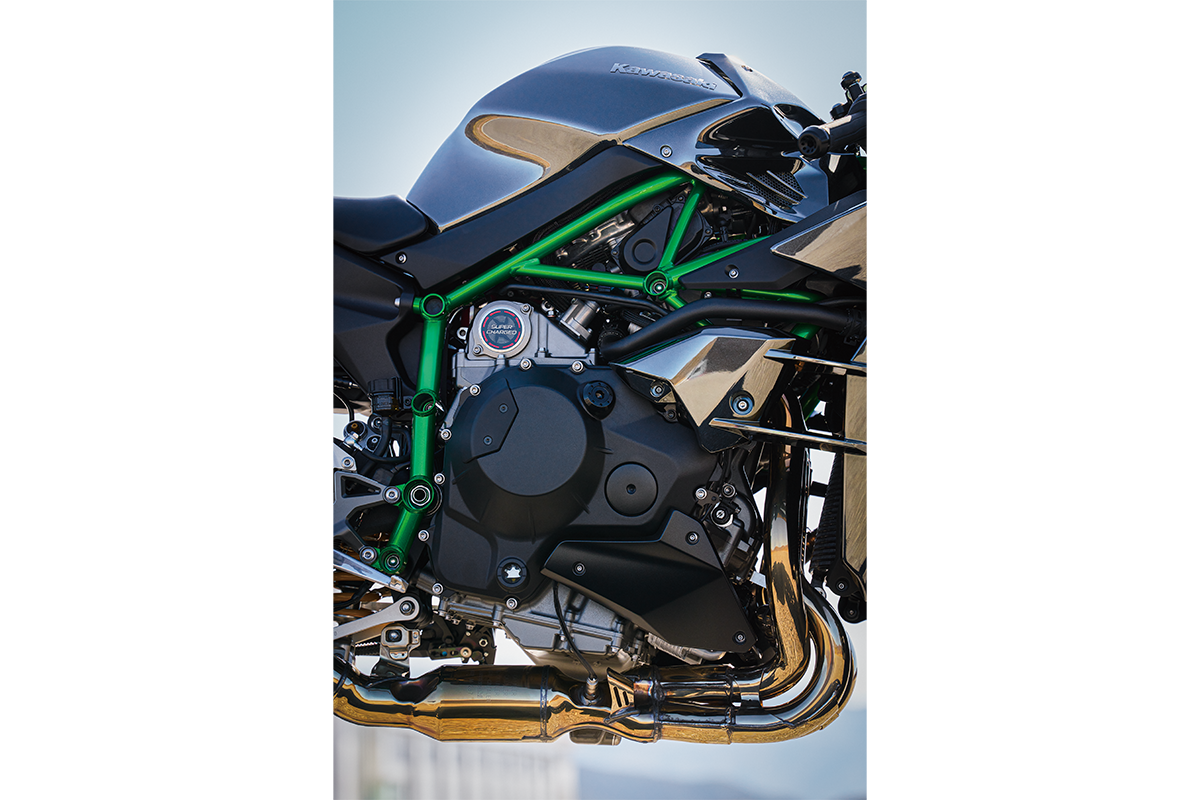 2027 Ninja H2 CARBON