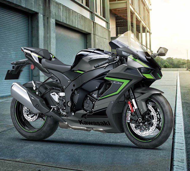 Image of 2022 NINJA ZX-10R ABS in action