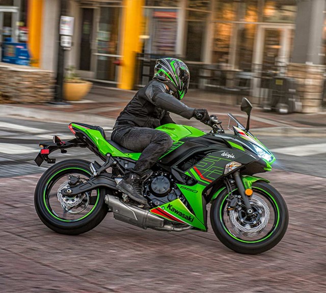 Image of 2023 NINJA 650 ABS  KRT EDITION in action